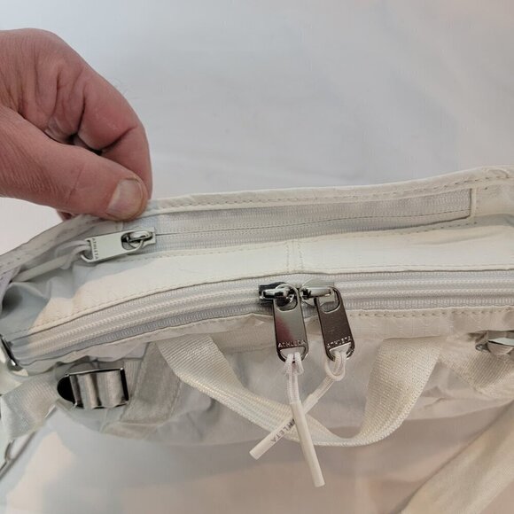 Athleta Excursion Belt Bag - Hands-Free Convenience - Picture 7 of 11